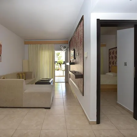 Rhodes Superior Suites, Luxury Poolside Fogadó Jaliszósz