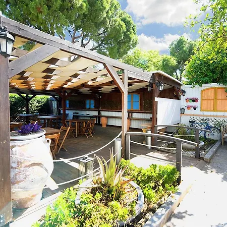 Rhodes Superior Suites, Luxury Poolside Penzion