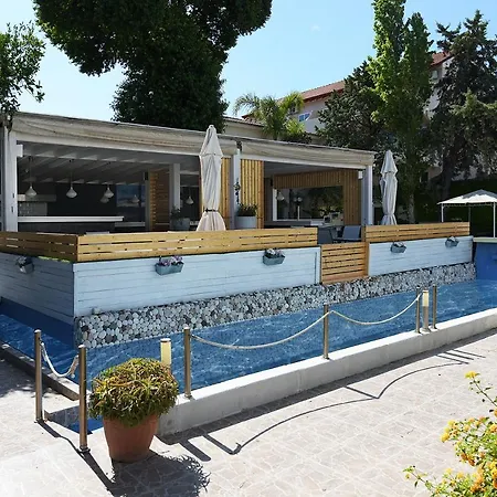 Rhodes Superior Suite, Luxury Poolside Mini-hôtel Ialysos (Rhodes)