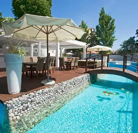 Rhodes Superior Suite, Luxury Poolside Mini-hôtel 4*