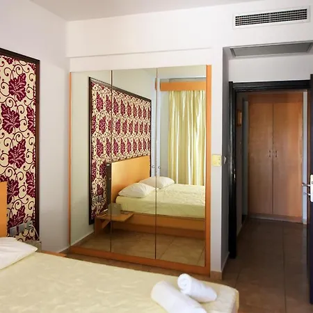 Mini-hôtel Rhodes Superior Suite, Luxury Poolside 4*